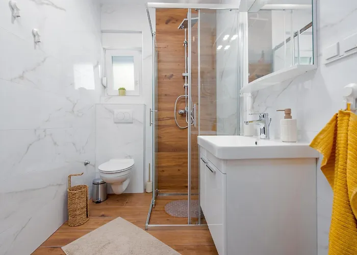 Lovely In With Wifi Apartman Povljana