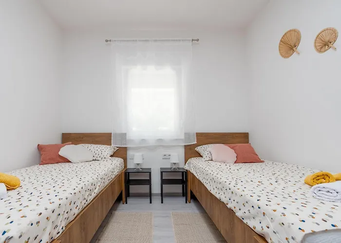 Lovely In With Wifi Apartman Povljana